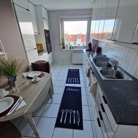 Very Large Duplex 4-bedroom Less Than 5 Minutes From The Sea! T46 أوستيند