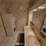 דירה Very Large Duplex 4-bedroom Less Than 5 Minutes From The Sea! T46 *