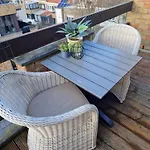 Very Large Duplex 4-bedroom Less Than 5 Minutes From The Sea! T46 *