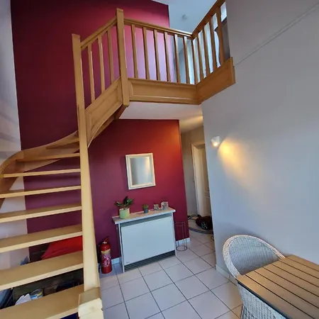Very Large Duplex 4-bedroom Less Than 5 Minutes From The Sea! T46 Appartement *